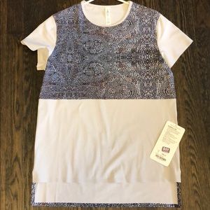 Lululemon snapshot tee